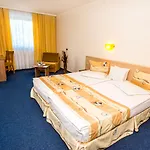 аква 4*