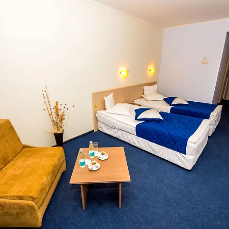 Aqua Hotel 4*