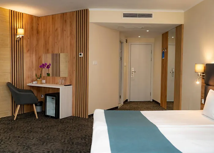 水族酒店 酒店 4*