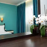 Aqua Hotel