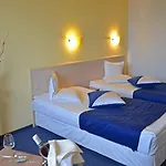 Aqua Hotel